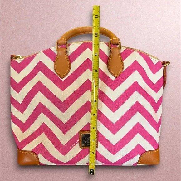 Authentic Dooney & Bourke Pink White Chevron Satchel Tote Strap Barbie Girly Y2K - Picture 14 of 16